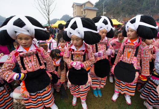 Immersion dans la fête des Miao à Longues Cornes au village de Longga