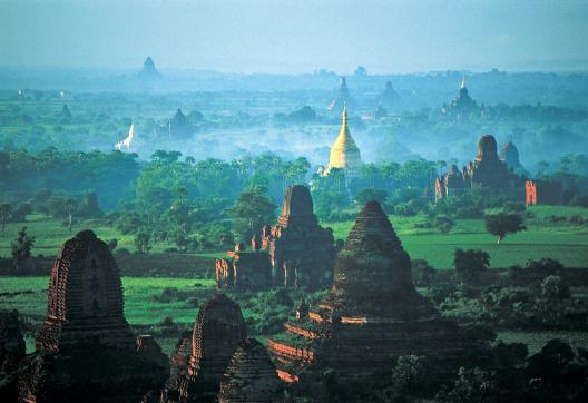 Voyage vers les temples et pagodes de Bagan en Birmanie Centrale
