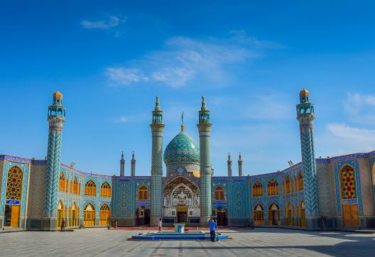 Viste touristique d'une mosquée en Iran