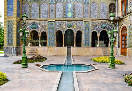 Tandonnée dans le parc du Palais du Golestan à Téhéran