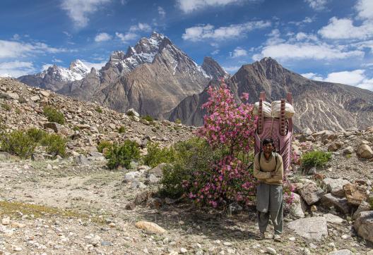 Rencontre porteur baltis Askole au Pakistan