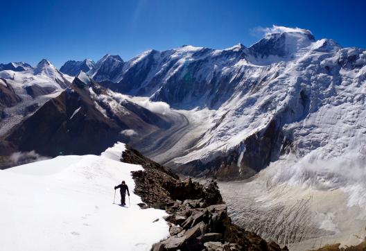 Expédition au Korjenevskaya sommet du Snow Leopard Trophy  au Tadjikistan