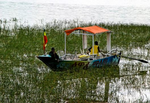 Navigation sur une barque du Lac Awassa dans la Vallée du Rift