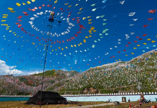 Monastère de Manijiago près de Tagong dans la région du Kham au Tibet oriental en Chine