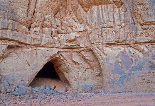 Découverte d'une grotte pour nomades à Assassou