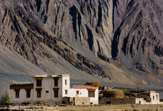 Le village de Pishu au Zanskar en Himalaya en Inde