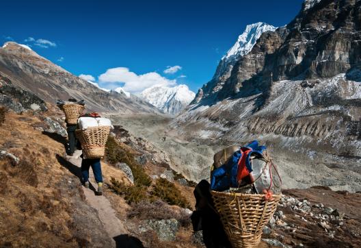 Vers Lhonak et le camp de base nord du Kangchenjunga au Népal