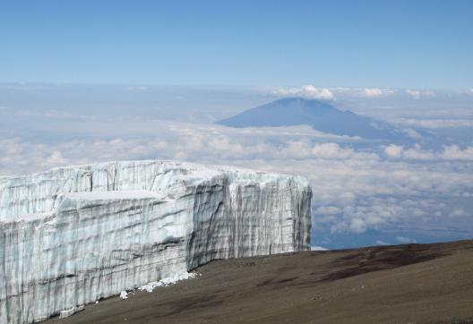 Ascension et vue au sommet du Kilimandjaro
