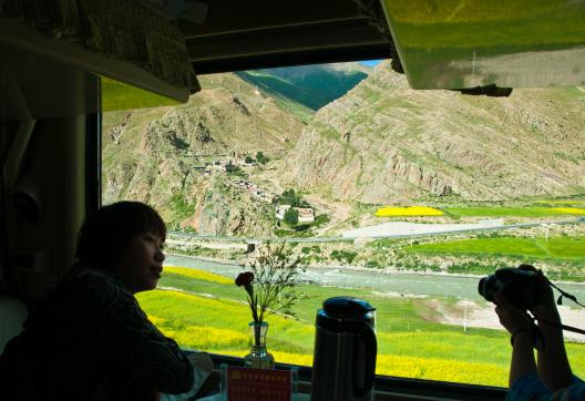 Train de Xining à Lhassa au Tibet en Chine