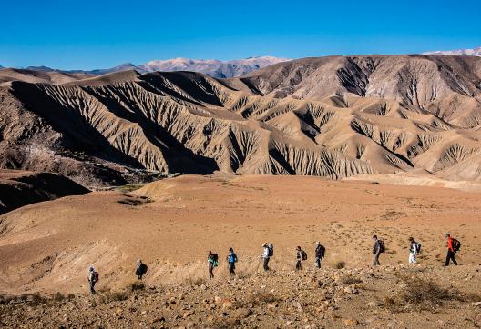 Trek dans la précordillère, région de Parinacota dans le désert d’Atacama au Chili