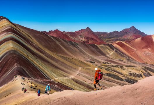 Altaquarwi : la montagne aux 7 couleurs pendant le trek de l’Ausangate au Pérou