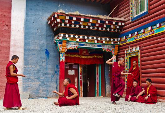 Débat philosophique à Dege région du Kham au Tibet oriental en Chine