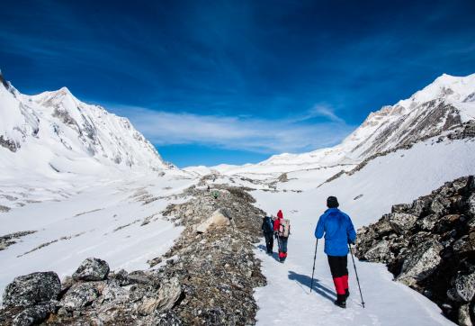 Montée du Larkye pass à 5135 m sur le tour du Manaslu au