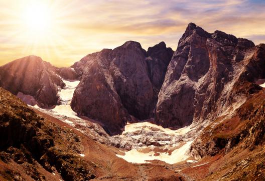 Trekking au massif Vignemale dans les Pyrénees