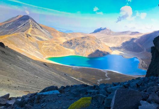 Voyage d'aventure  avec une vue aérienne de l'Iztaccihuat et du Popocatepeti