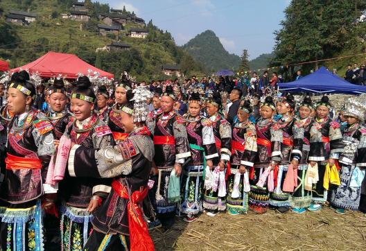 Trek vers une fête chez les Miao dans la région de Gulong au Guizhou oriental