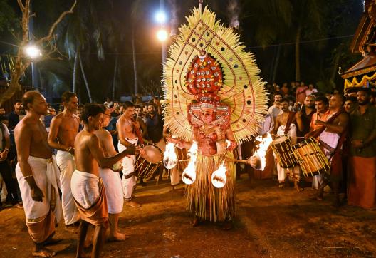 Voyage vers une cérémonie de theyyam au nord du Kerala