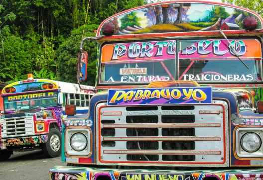 Découverte des bus de Portobelo au Panama
Un bus appelÈ Diablos ‡ Portobelo au Panama.

© David Ducoin
www.tribuducoin.com