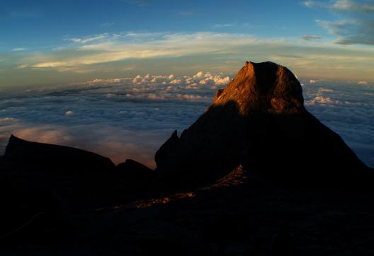 Ascension vers le sommet du Mont Kinabalu dans l'état de Sabah