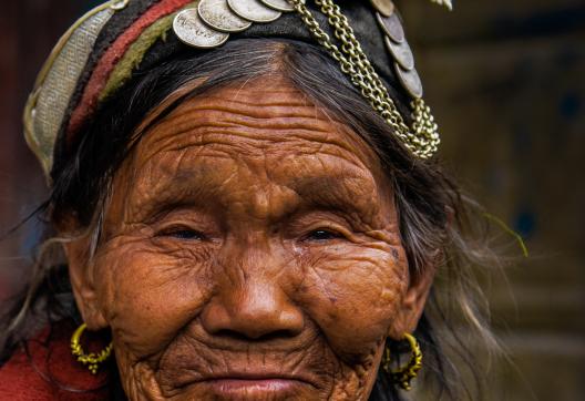 Femme du village de Hongon dans la vallée d’Arun