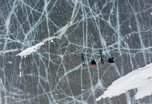 Expédition à pied sur la glace en Mongolie