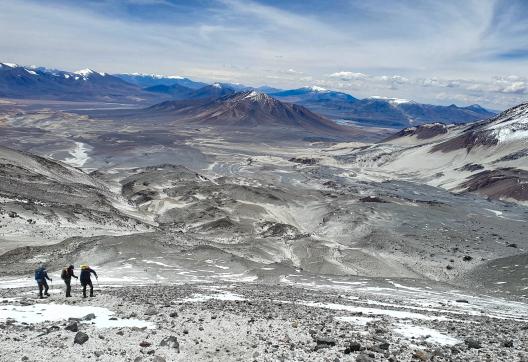 Expédition à la montée vers le sommet de l'Ojos del Salado