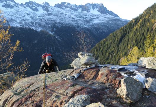 Voyage d'aventure et via corda alpine au rocher de Mottets