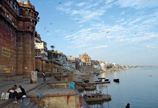 Randonnée sur les ghâts le long du Gange à Varanasi