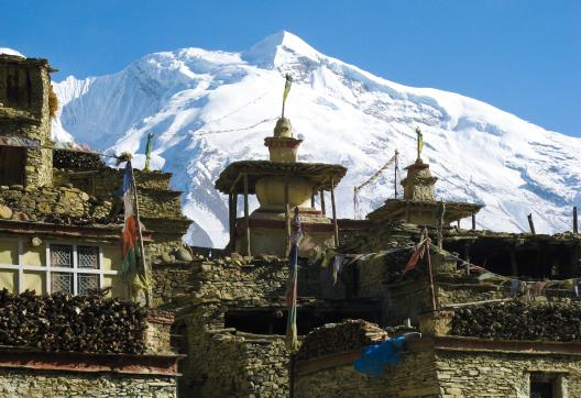 Trek ver le lac Tilicho dans la région des Annapurnas au Népal