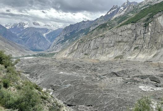 Trek dans la vallée de Chogo Lungma dans le nord Pakistan