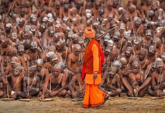 Trekking vers l'initiation des naga sadhus à la Kumbh Mela d'Allahabad