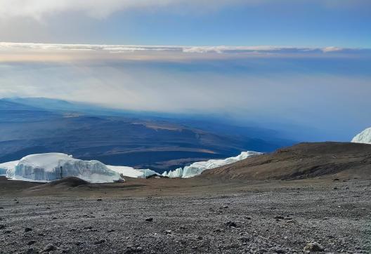 Ascension du Kilimandjaro à 5895 mètres en Tanzanie