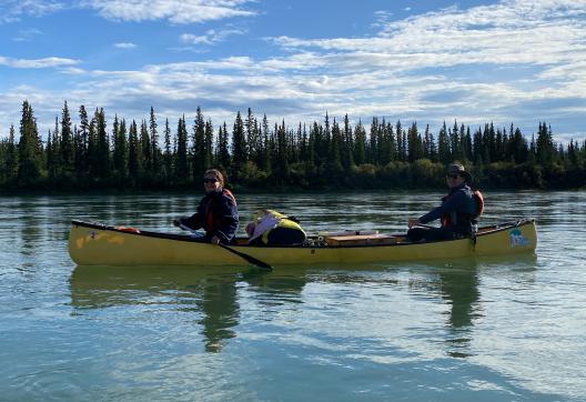 Au Canada en canoë sur la riviere yukon