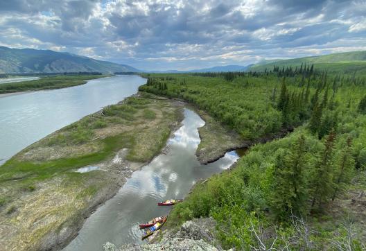 Au Canada en canoë sur la riviere yukon