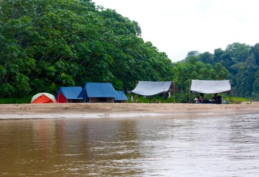Waoranis en Amazonie équatorienne