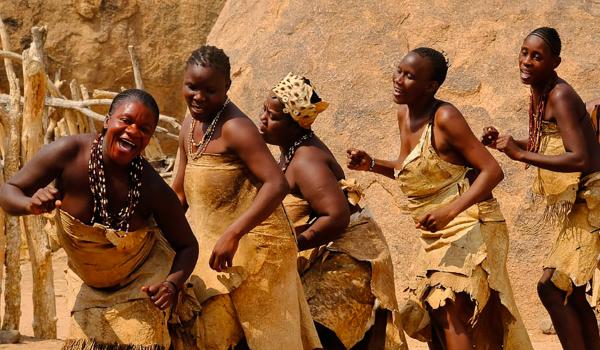 Danses animistes en Namibie