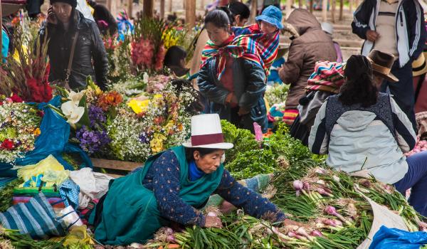 Marché de Chinchero dans la Vallée Sacrée de Cusco au Pérou