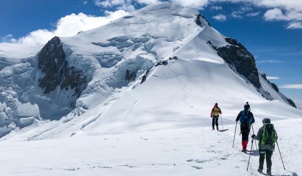 Expédition et montée au refuge au mont Blanc