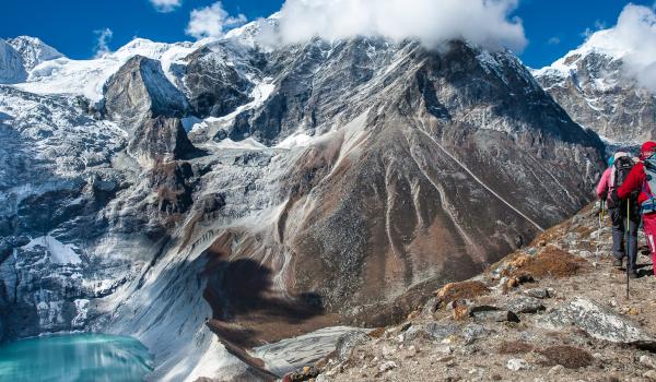 Trekking vers le camp de base du Shishpangma au Tibet en Chine