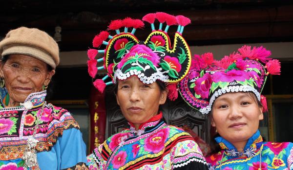 Femmes yi du nord Yunnan en Chine du sud