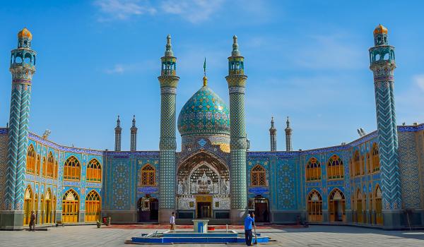 Viste touristique d'une mosquée en Iran