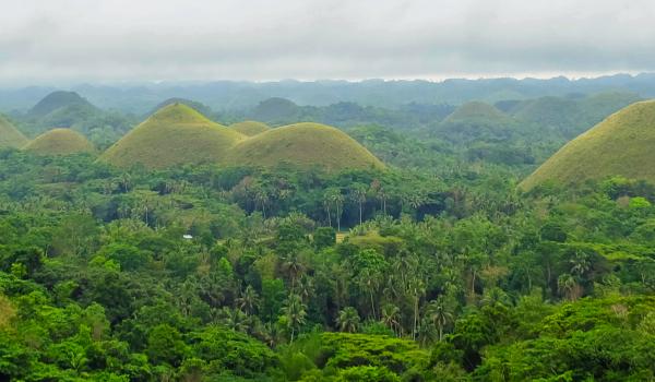 Randonnée vers les Chocolate Hills sur l'île de Bohol