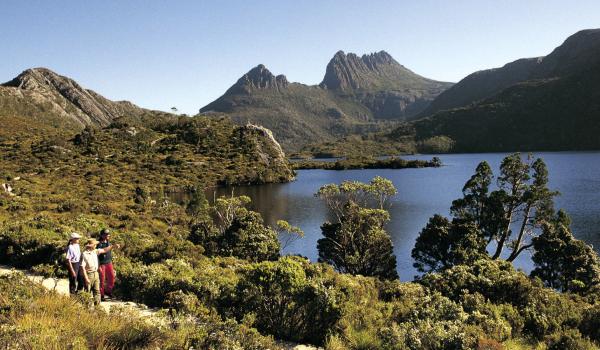 Randonnée le long du lac Dove dans les Cradle Mountains