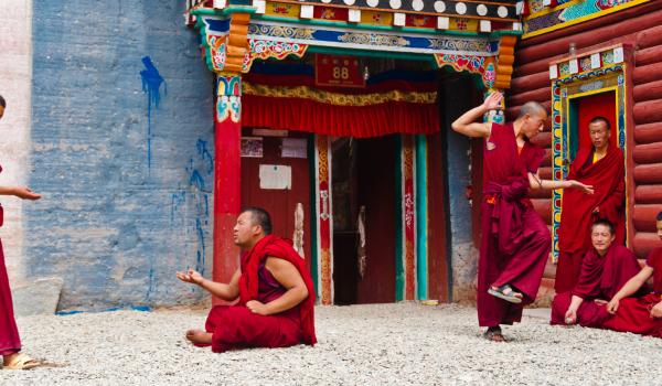 Débat philosophique à Dege région du Kham au Tibet oriental en Chine