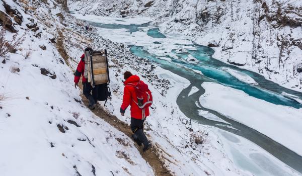 Chadar, le trek sur la rivière gelée au Ladakh Zanskar en Inde