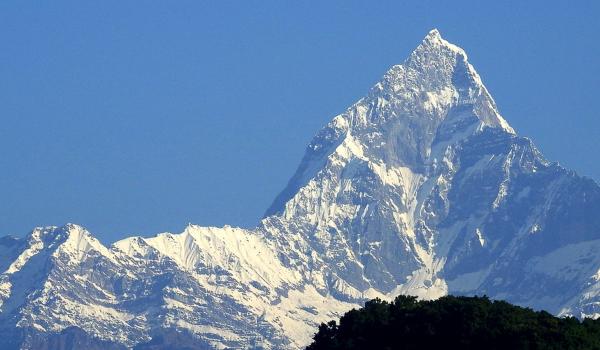 Randonnée près du Le Mardi Himal et du Machapuchare