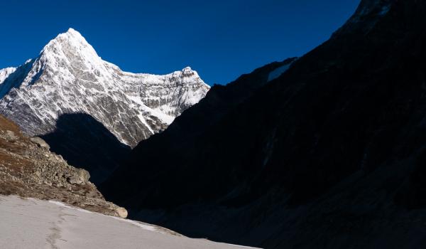 Du Langtang au Rolwaling via le Tilman Pass à 5 300 m