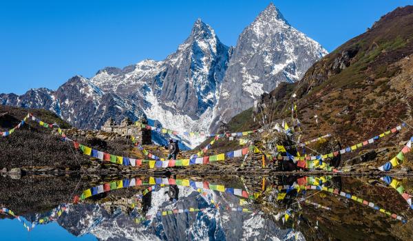 Kalo Pokhari sur la Shipton trail dans la région du Makalu au Népal