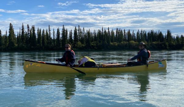 Au Canada en canoë sur la riviere yukon