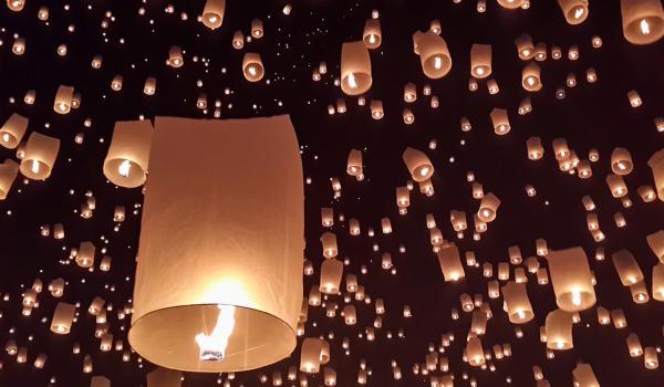 Fêtes de Loi Krathong et Yi Peng en Thaïlande